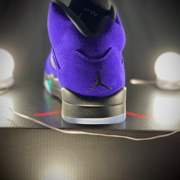 Jordan Retro 5 “Alternate Grape” - Picture 4 of 5